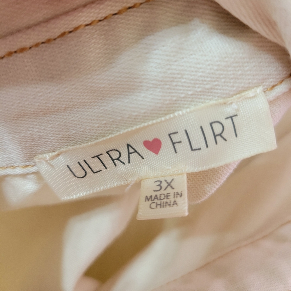Women's Cream Sleeveless Jacket - Picture 6 of 6